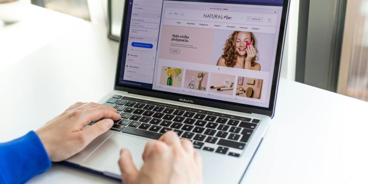 Joomla vs Shopify: Which One Should You Use to Build an E-commerce Site?